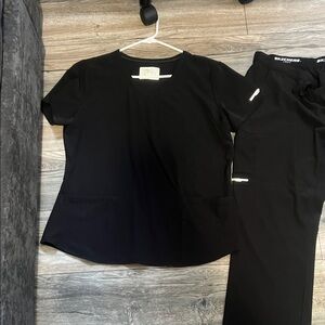 Skechers Black Scrubs Set